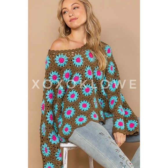 LAST ONE POL Olive + Blue Hand Knit Floral Crochet V Neck Sweater - Picture 10 of 15